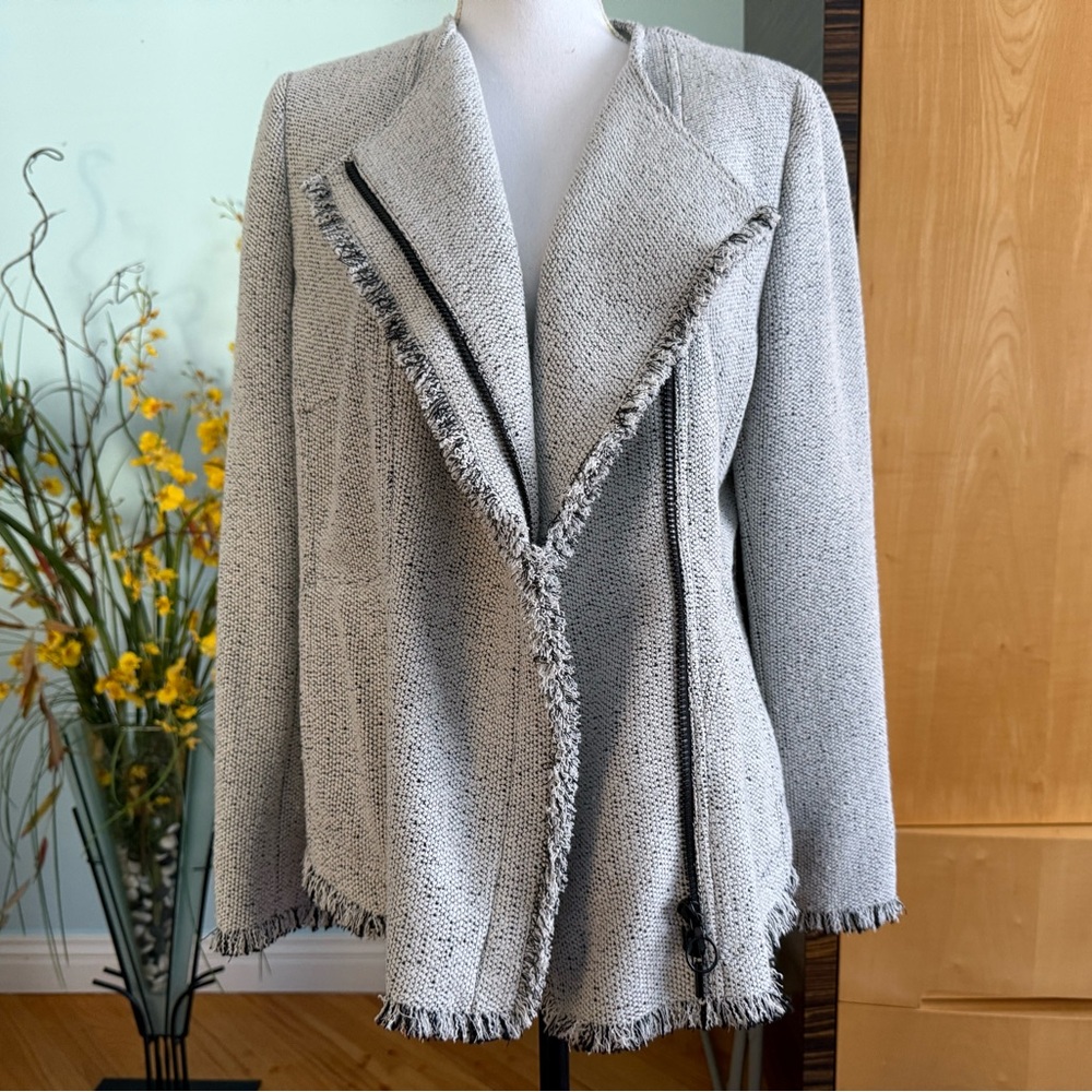 Akris Punto Light Gray Textured Blazer